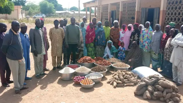 Éducation/Initiative communautaire: Les populations de l'arrondissement de Ouénou apportent leur soutien au fonctionnement de la cantine scolaire à l'EPP de Ouénou.
