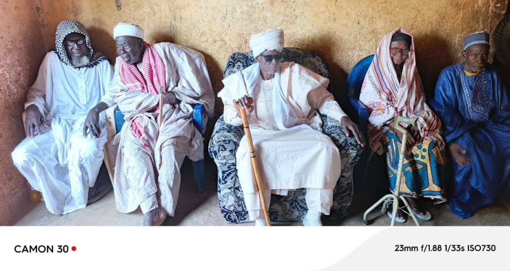 Le palais impérial de Nikki célèbre le port de turban du nouveau SARIKI ZONGO de Nikki.