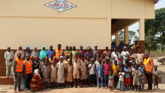 Le CEG Gnonkourokali,dans la commune de Nikki réceptionne grâce au projet COSO son tout premier bâtiment construit en matériaux définitifs.