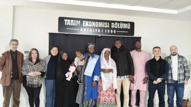 Soutenance de Thèse : Un digne fils de Nikki honore le Bénin à l’international !