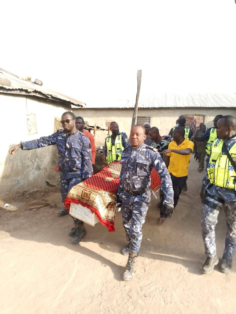 L’ADIEU DE LA CITÉ DES SAKA YERIMA  À SON ILLUSTRE SERVITEUR : ZAKARY YAROU KPINRO A REJOINT LA TERRE DE SES ANCÊTRES.